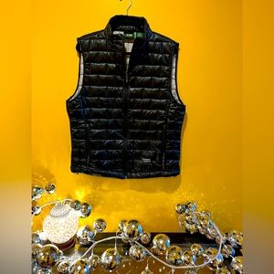 Black puffer vest